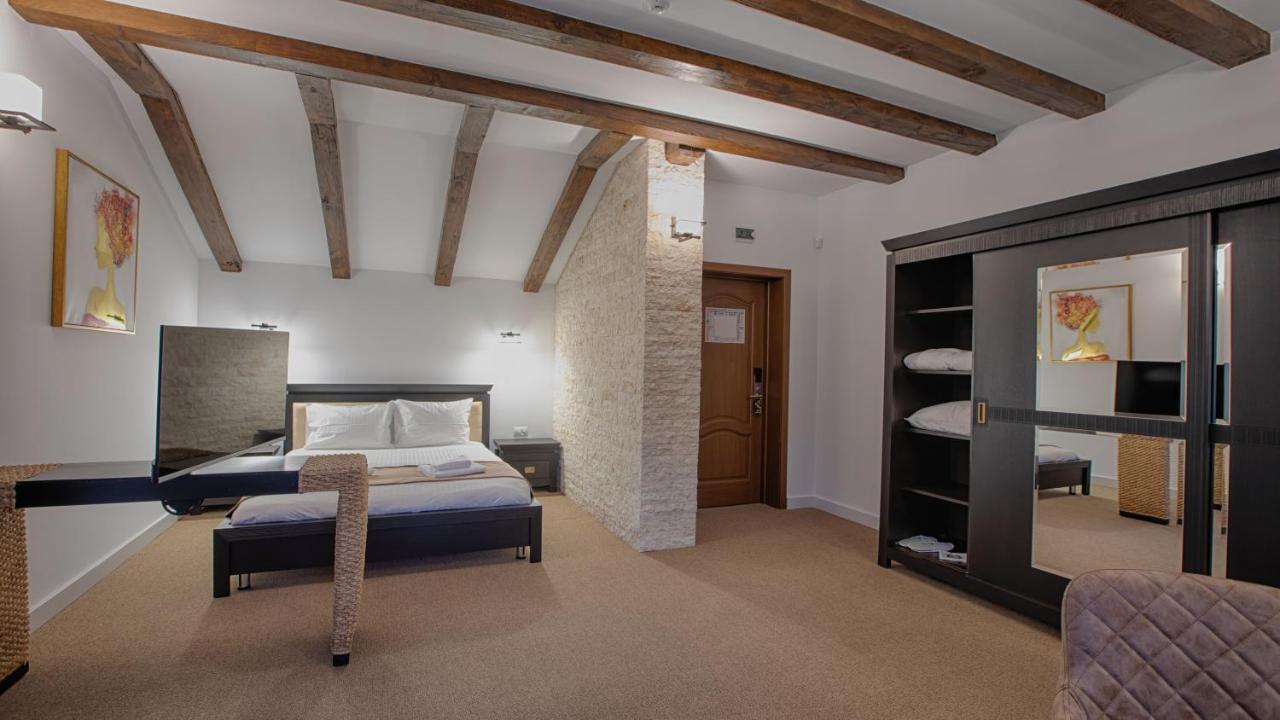 Mer Guest House B&B 브라쇼브 외부 사진