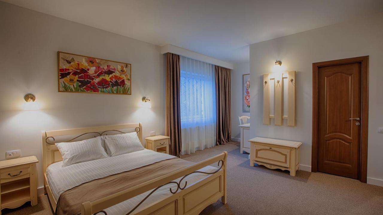 Mer Guest House B&B 브라쇼브 외부 사진
